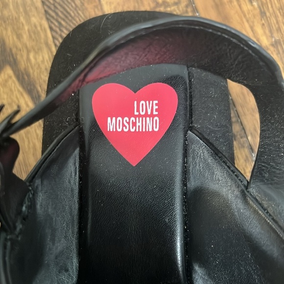 Love Moschino Sandals Black leather crossover pattern with buckle closure sz 38 - Picture 12 of 15